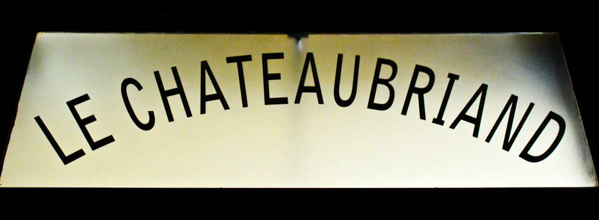 [飲食] 吃飯，看秀