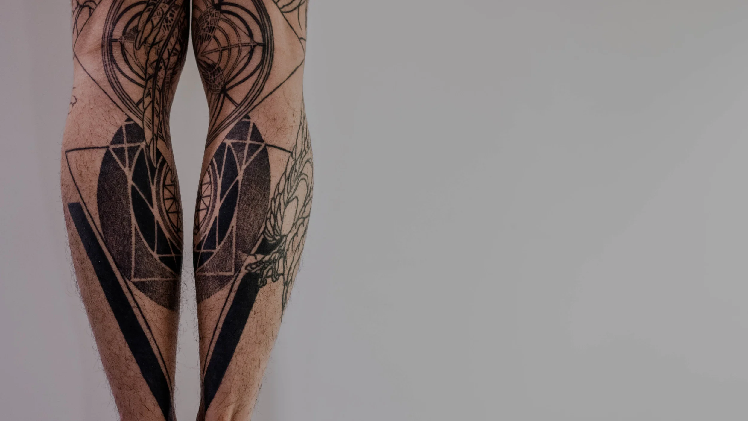 [刺青] 活出自我的具體實現，血墨交織的無二藝術：刺青 | Intro