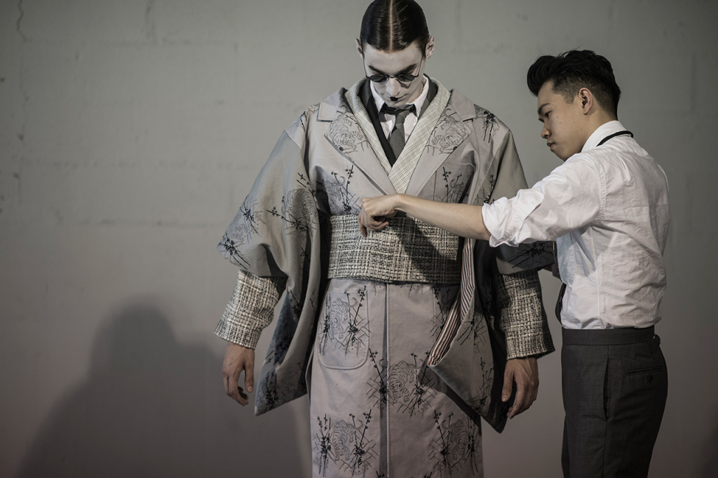 hypebeast-goes-backstage-at-the-thom-browne-2016-spring-summer-show-1.jpg
