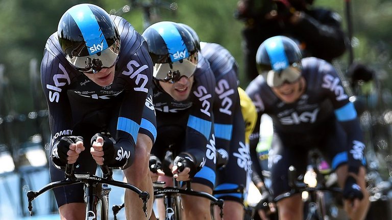 chris-froome-team-sky-criterium-du-dauphine_3313331.jpg