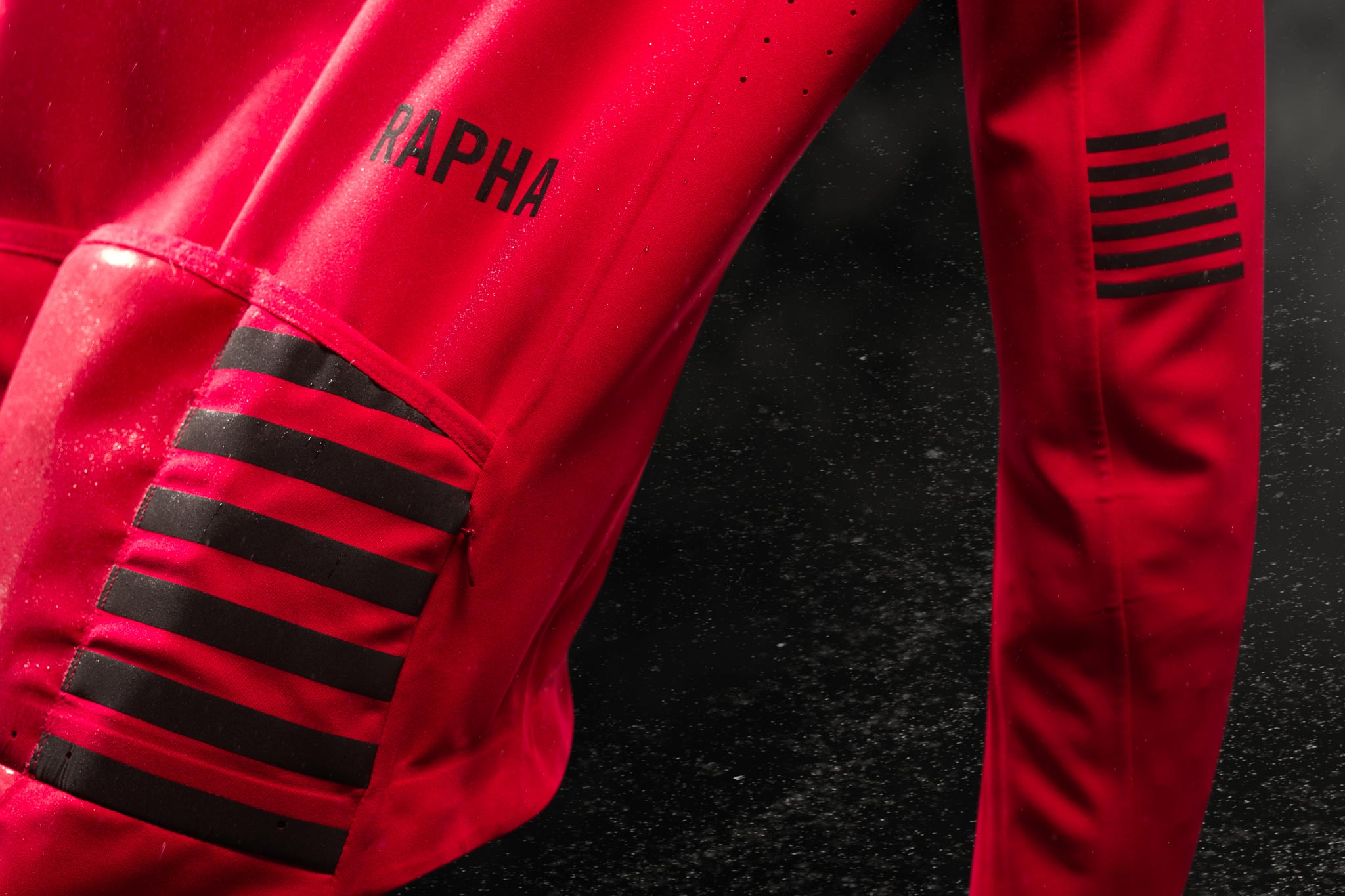 Rapha-Softshell-Jacket-Detail-11956-final (1).jpg