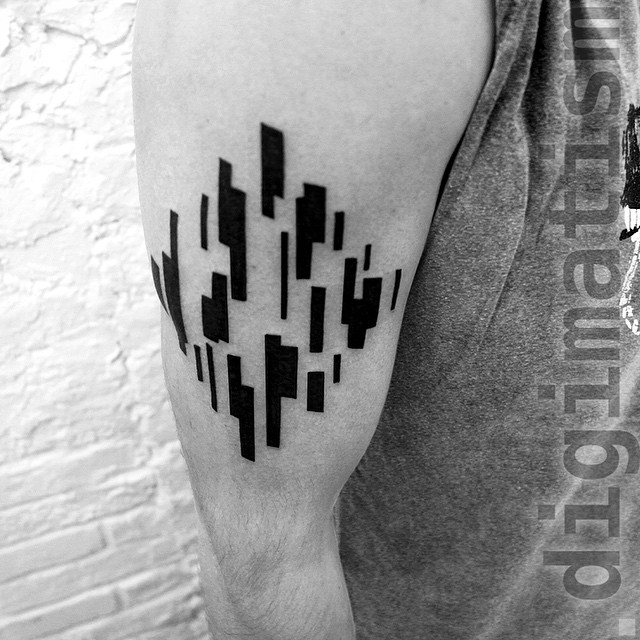 Chaotic-Pattern-Blackwork-tattoo-by-Stanislaw-Wilczynski.jpg