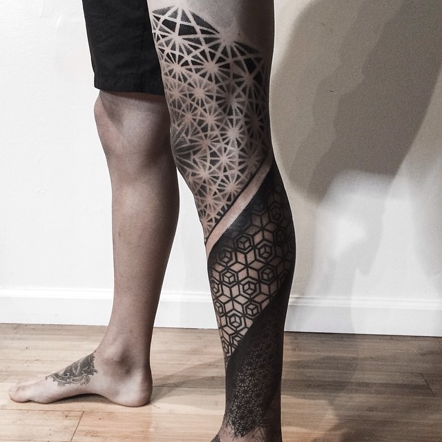 Knee-Leg-Graphic-Geometry-Tattoo-by-Corey-Divine.jpg