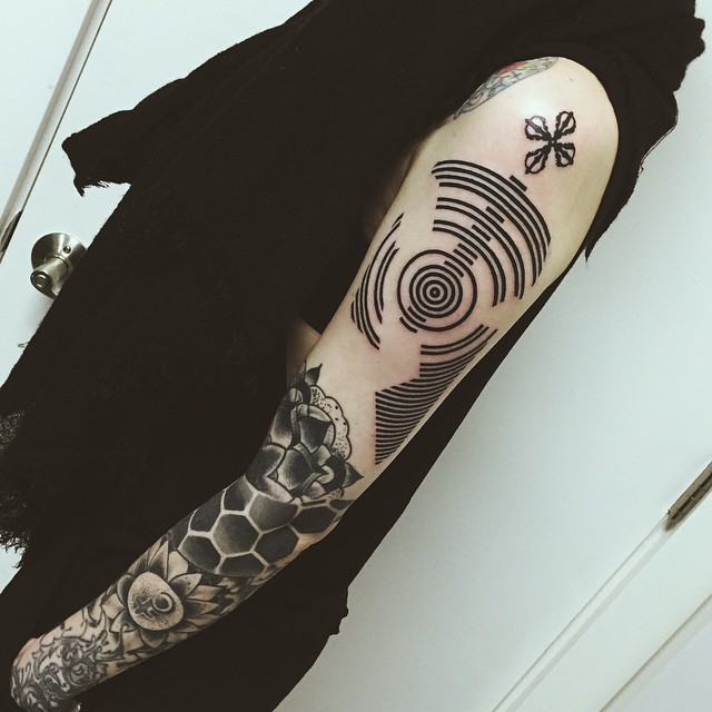 Thomas-Sinnamond-tattoo-artist-VList-17.jpg