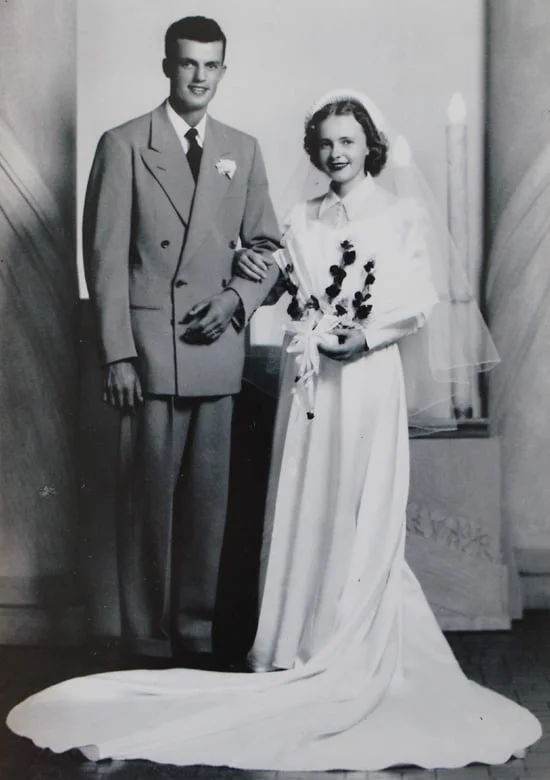 Vince and Lois Dawley wedding portrait.