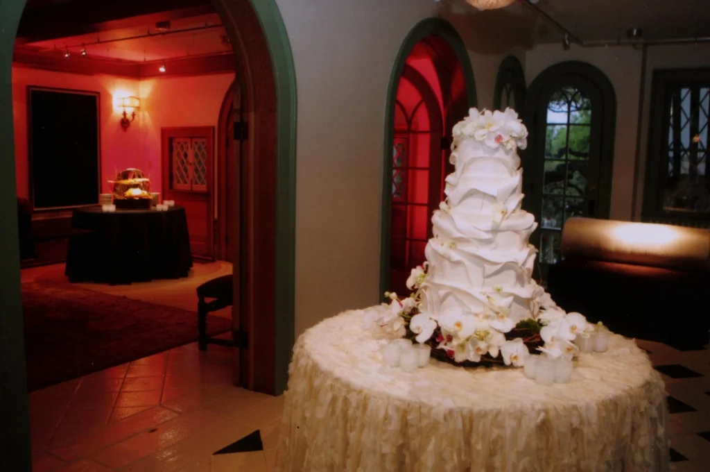 cake lighting 2.jpg