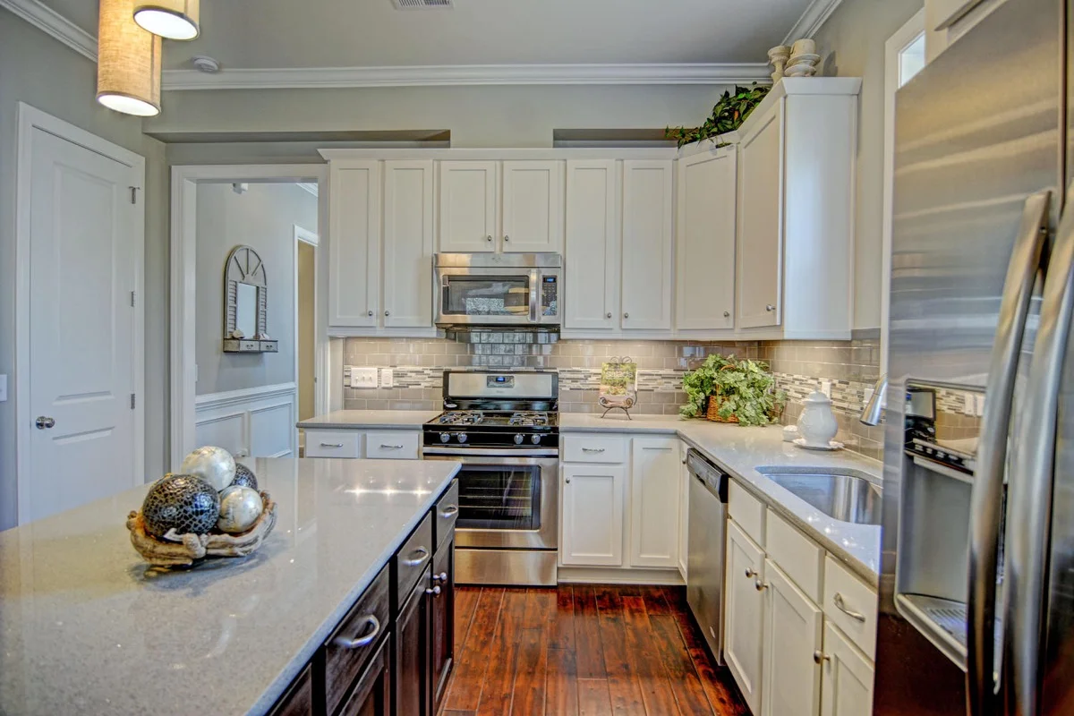 8838 New Forest Dr Wilmington-large-004-DSC 4768 69 70-1500x1000-72dpi.jpg