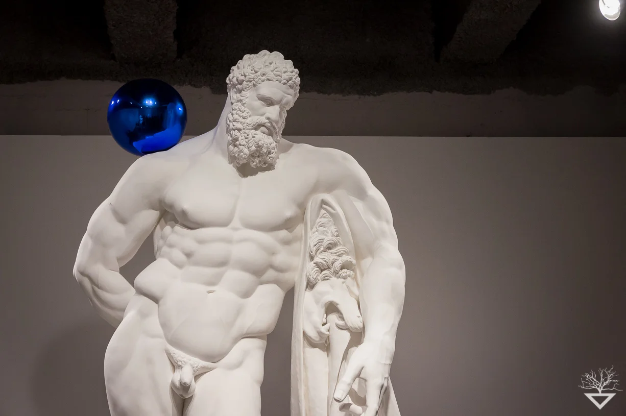 Koons Retrospective-11.jpg