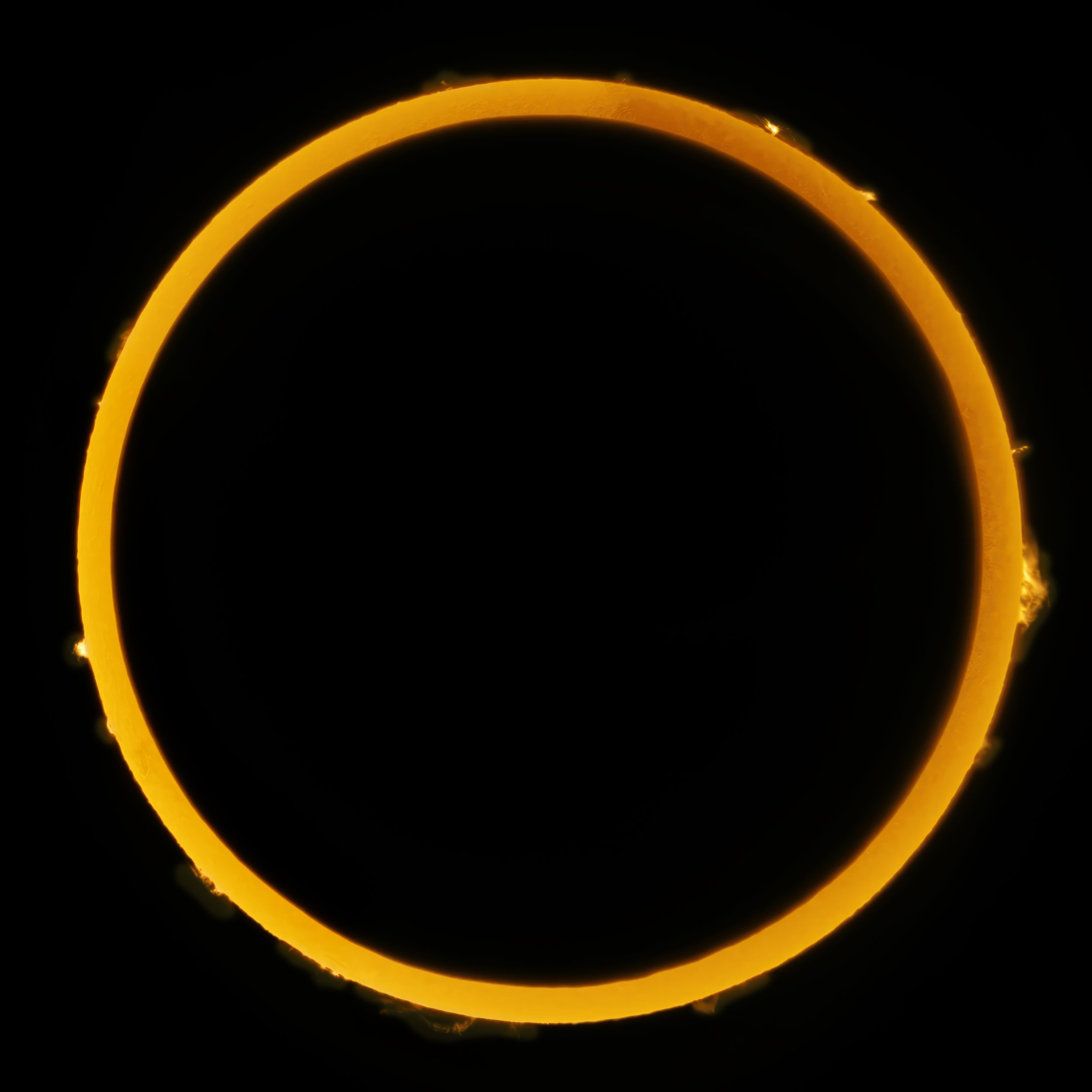  The Moon is silhouetted against the sun during an annular solar eclipse viewed from Jiggs, Nevada October 14, 2023. Unlike a total solar eclipse, during an annular eclipse the Moon is farther from the earth and does not completely obscure the Sun’s 