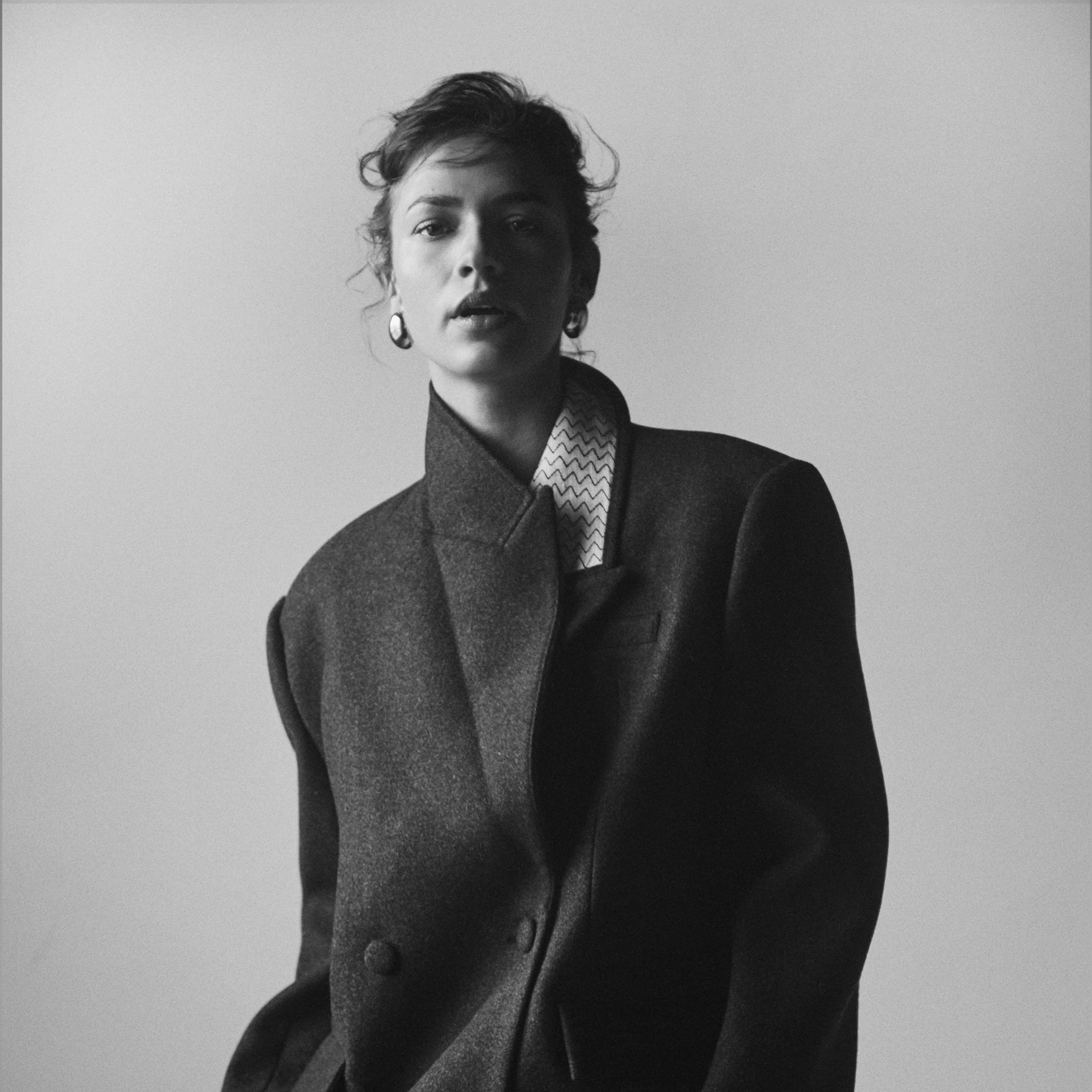 MARCELLE_SUITS_NUMERO_NL21485_BW.png