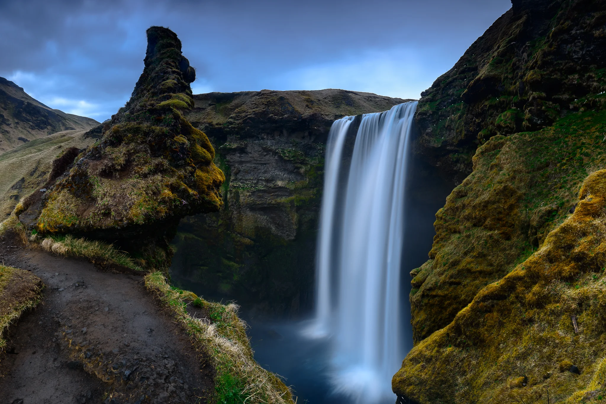 skogafoss_waterfall_elve.jpg