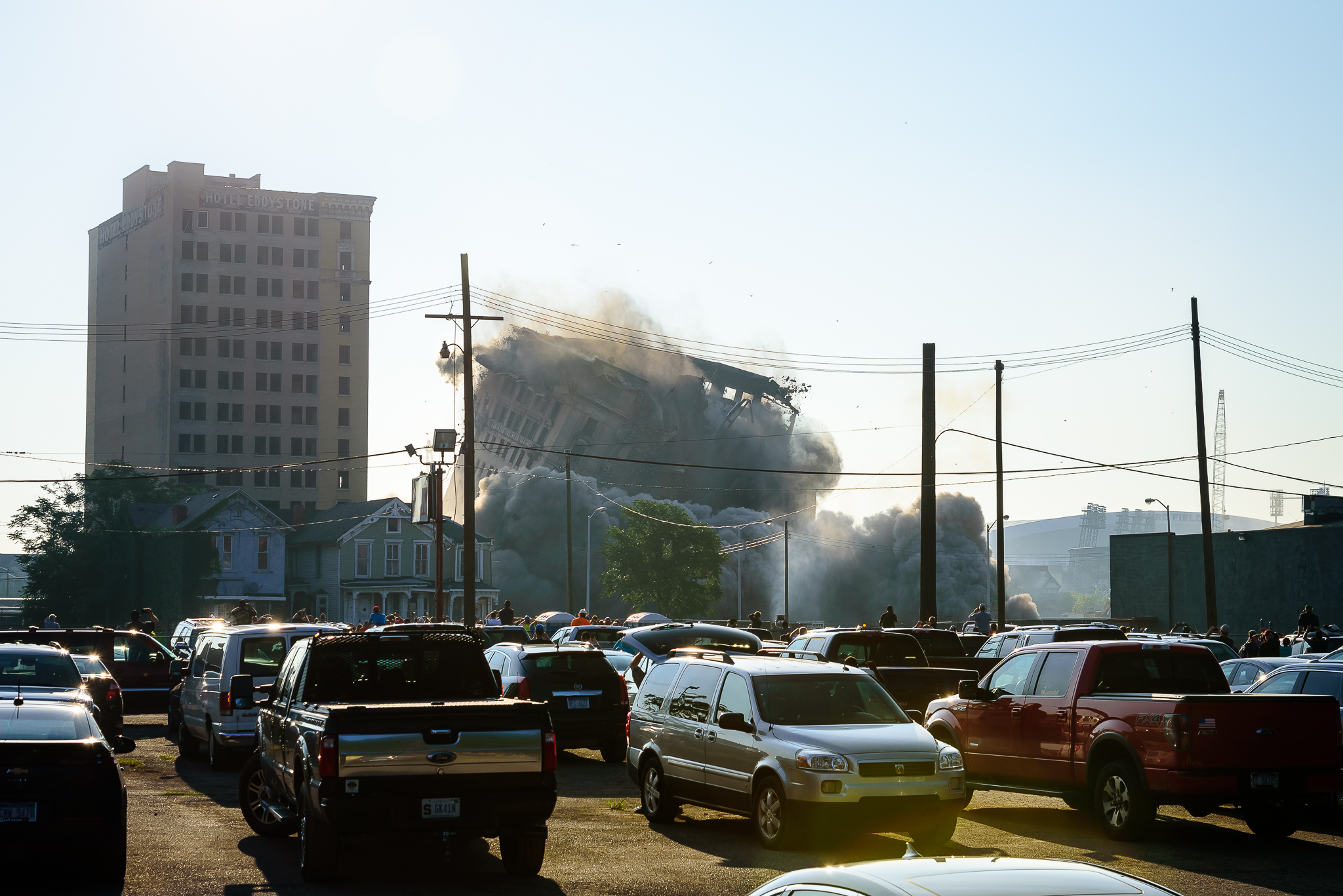 7/11/15. The biggest crowd I've experienced yet in Detroit. 8AM, 200 lbs of dynamite, and imploding some history makes for qute the spectacle. 