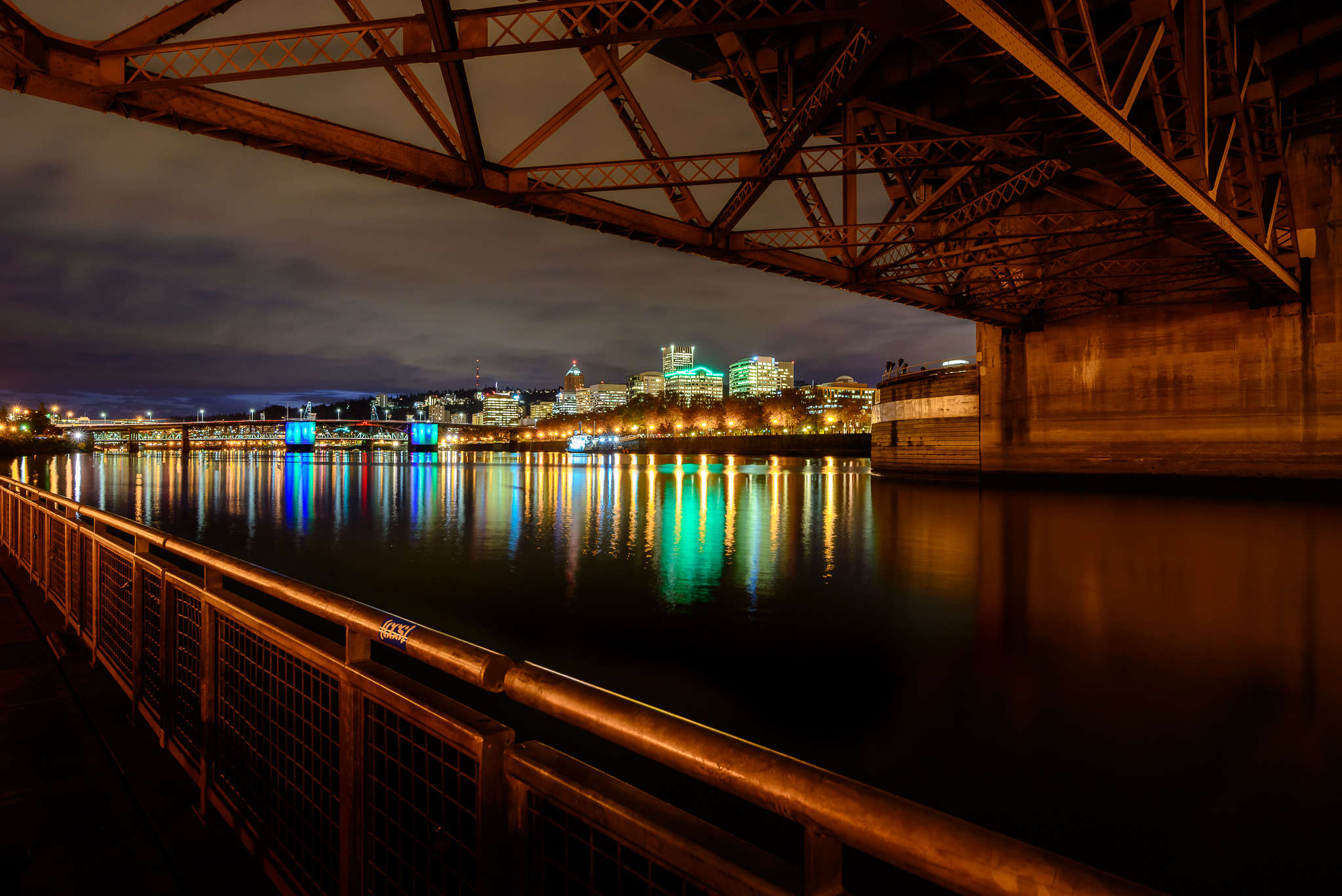 Eastbank Esplanade. Portland, Oregon.