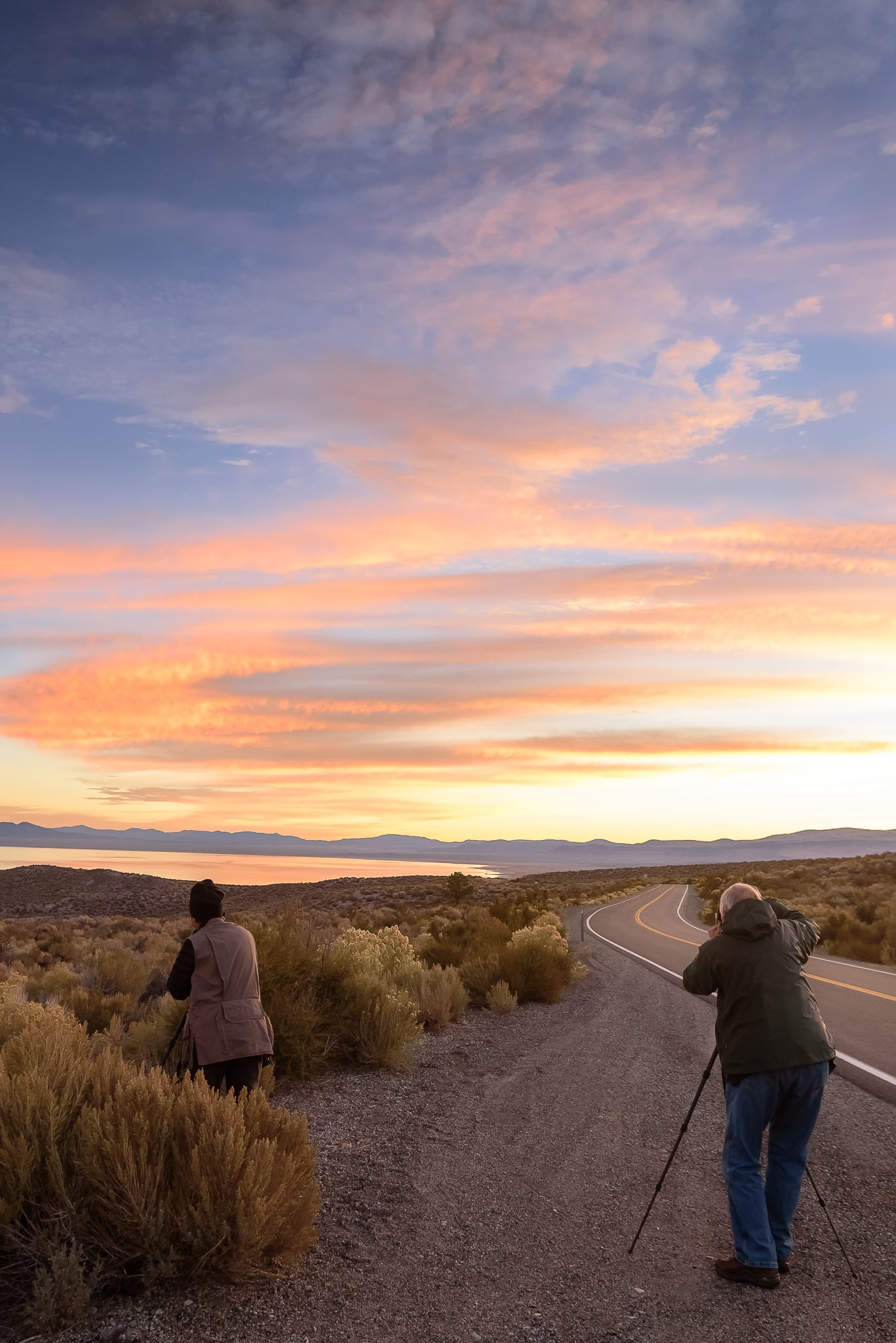 mono_lake_road_sunrise.jpg