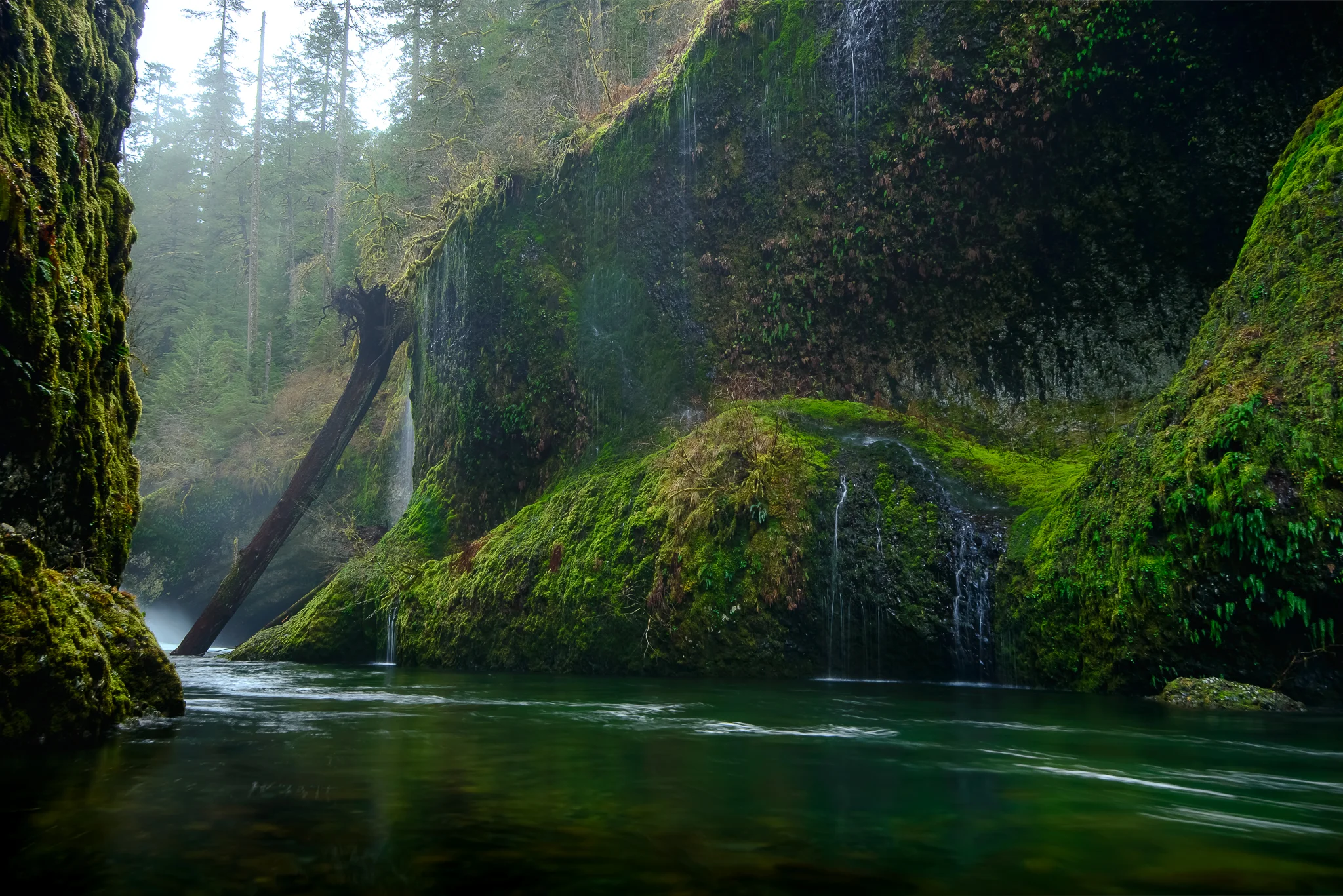 portland_punchbowl_falls-2