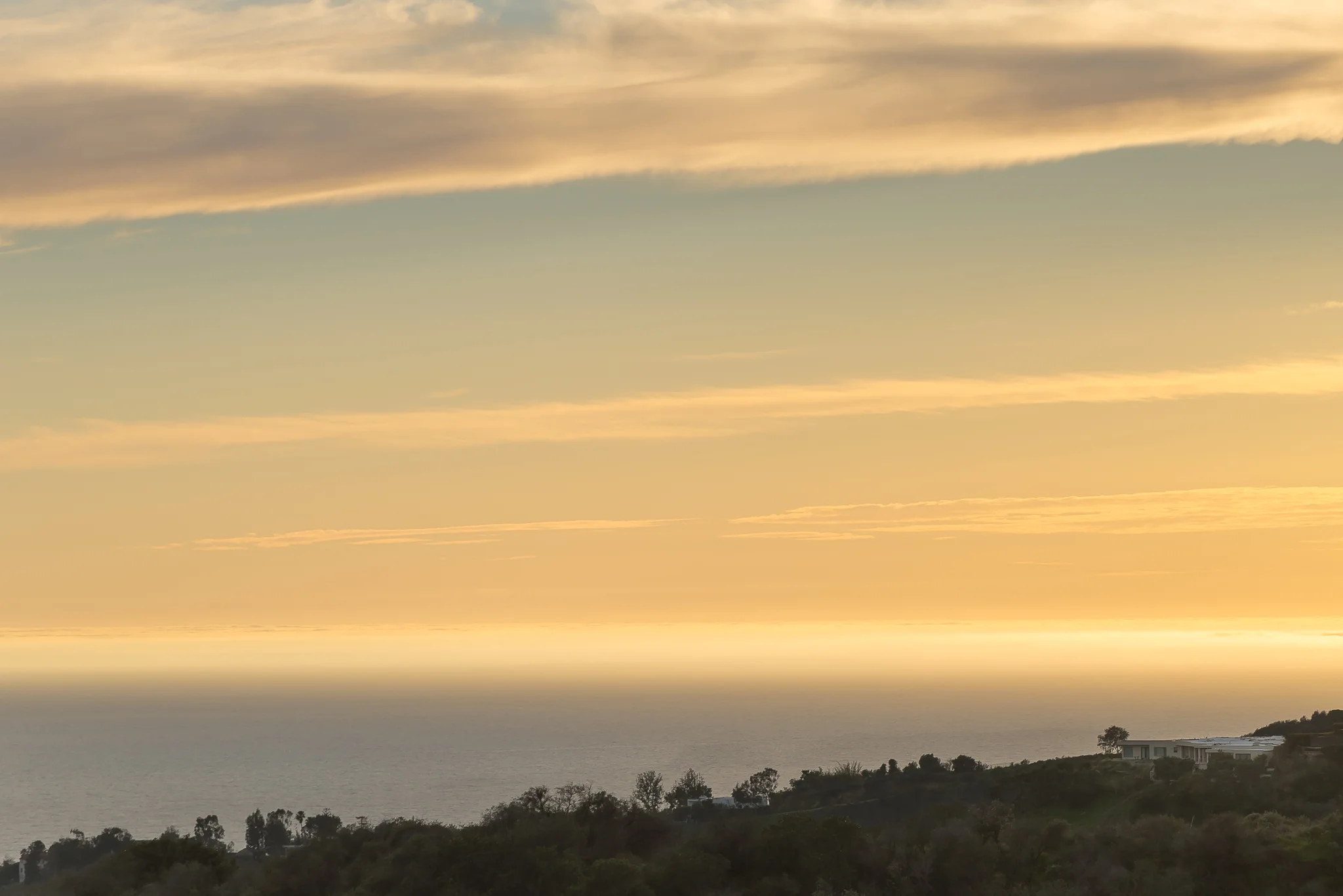 I prefer when the horizon looks more like a portal and less like a boundary. Los Angeles, CA.