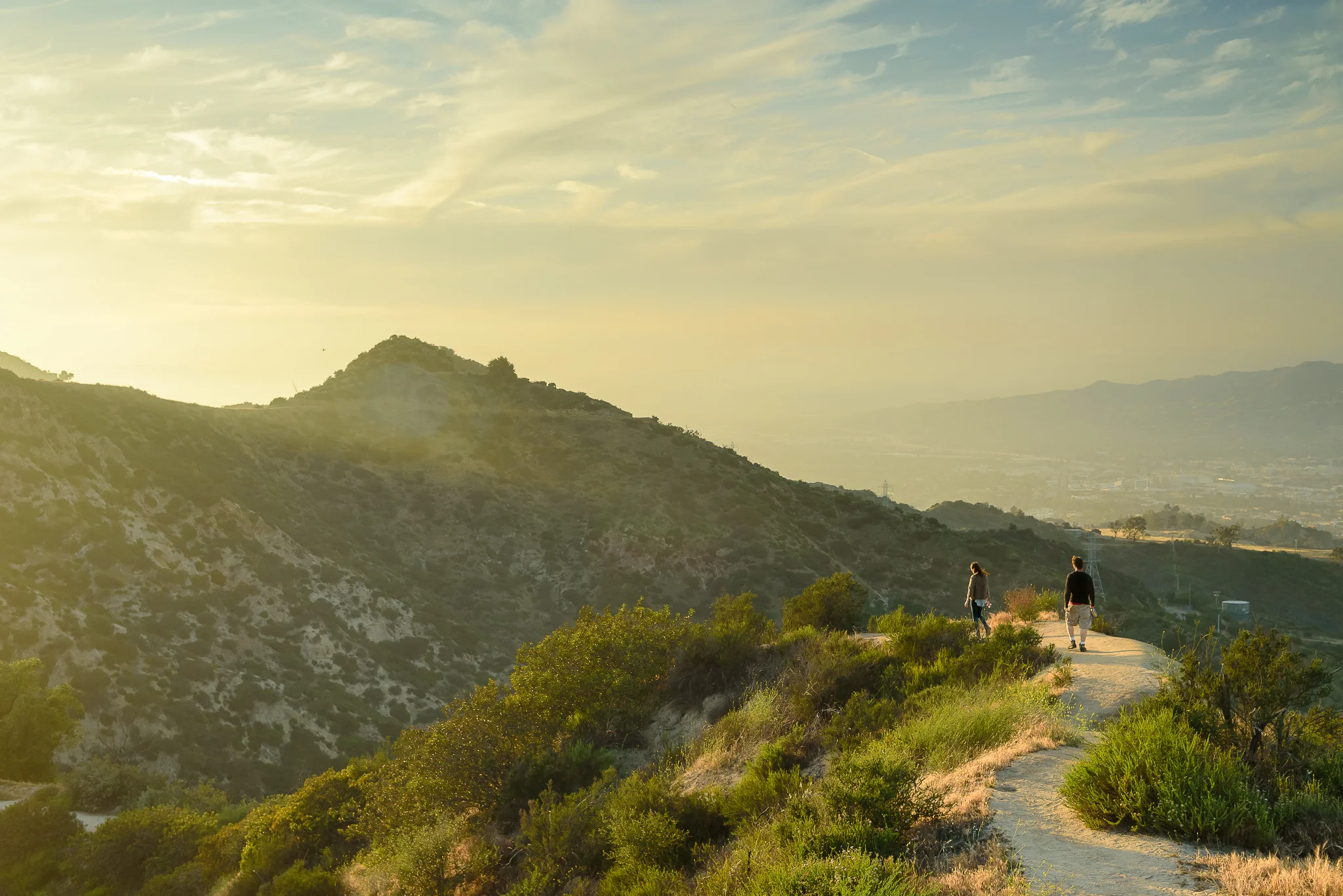 la_griffith_park_valley_side_view_sunset.jpg