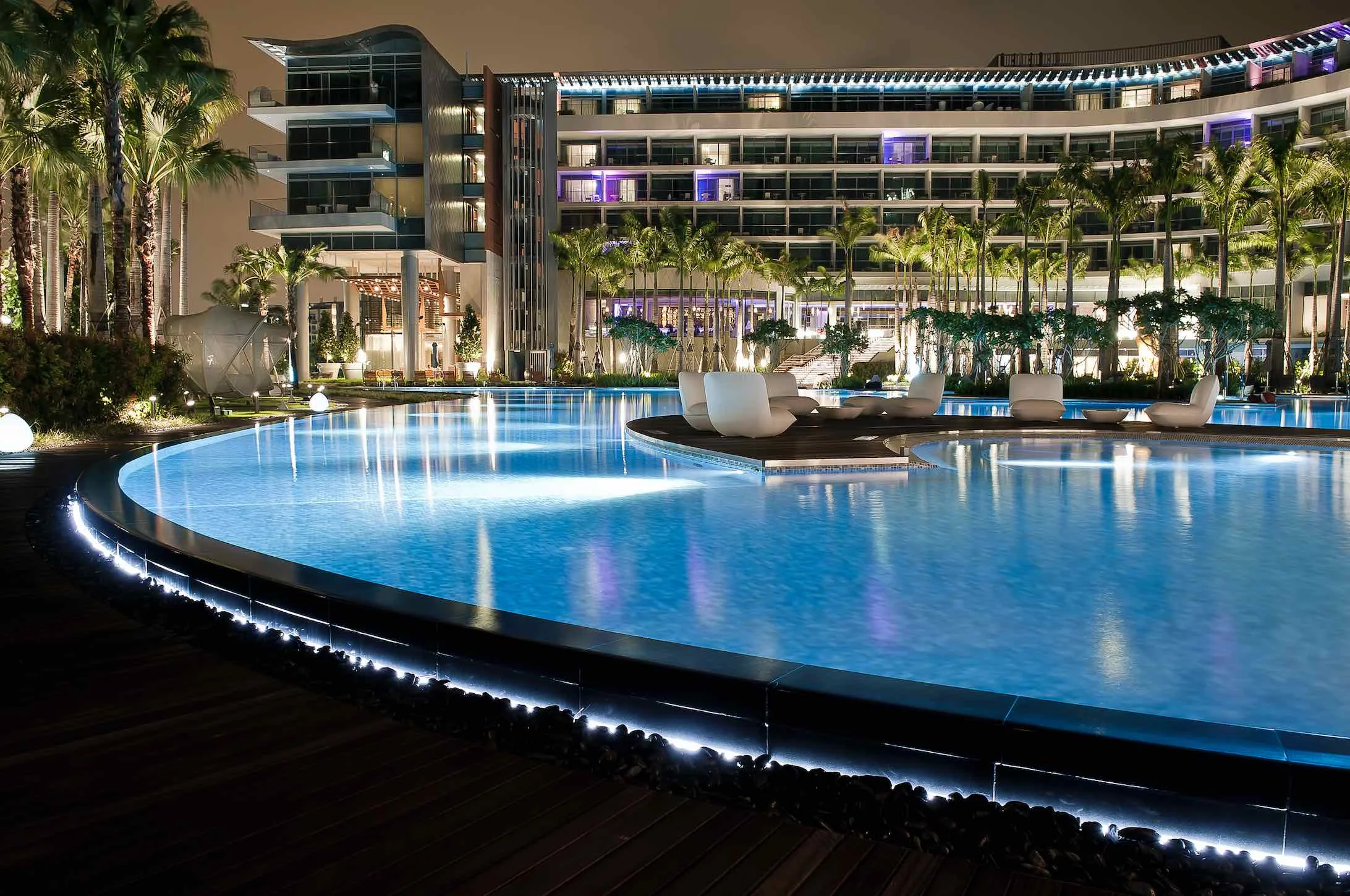 W+Hotel.jpg