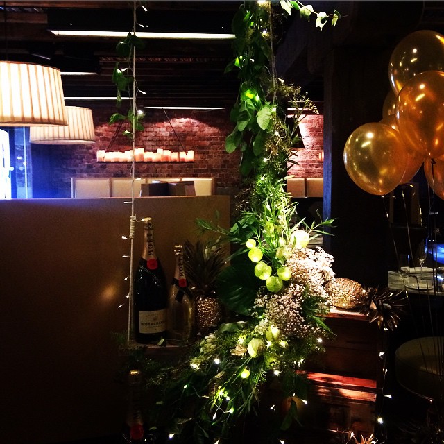 FLORAL INSTALLATION & STYLING - ANANAS & MOET