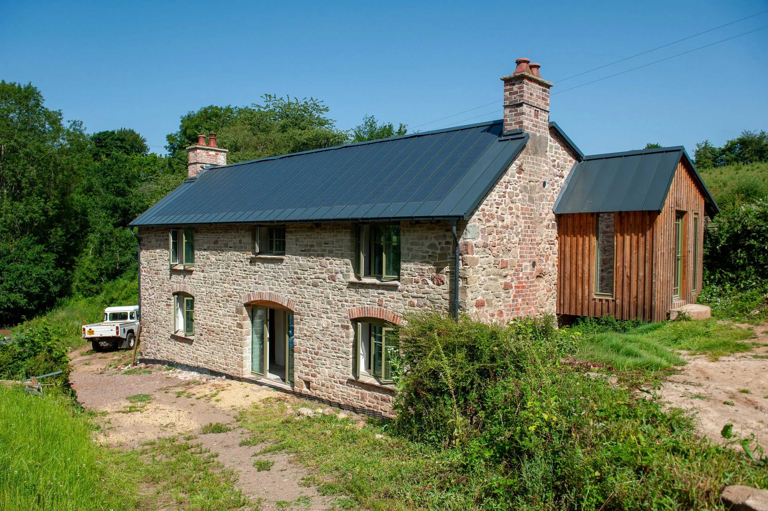 Vertix rood installation on wye valley cottage