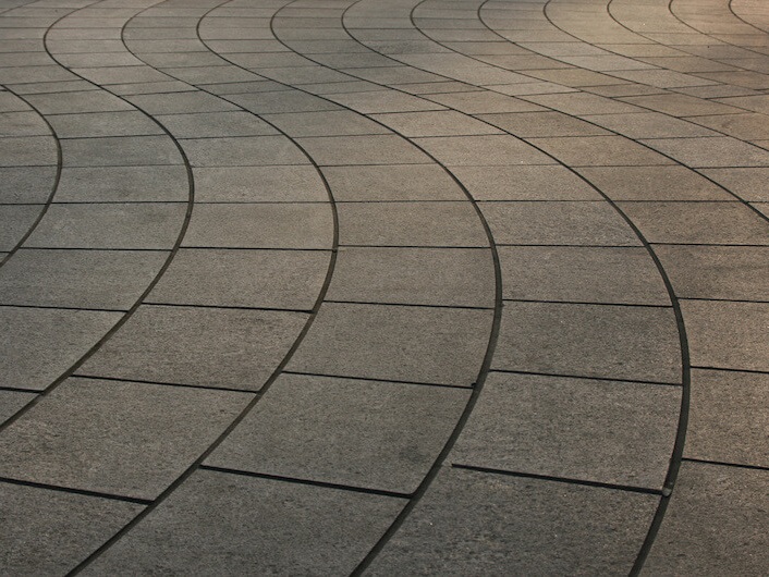 driveway1.jpg