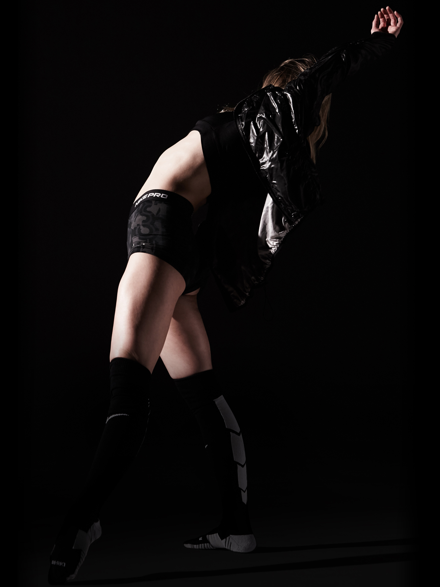 Bustdown_Black_02_110215_-53.jpg