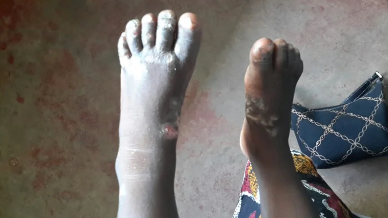 feet1.jpg