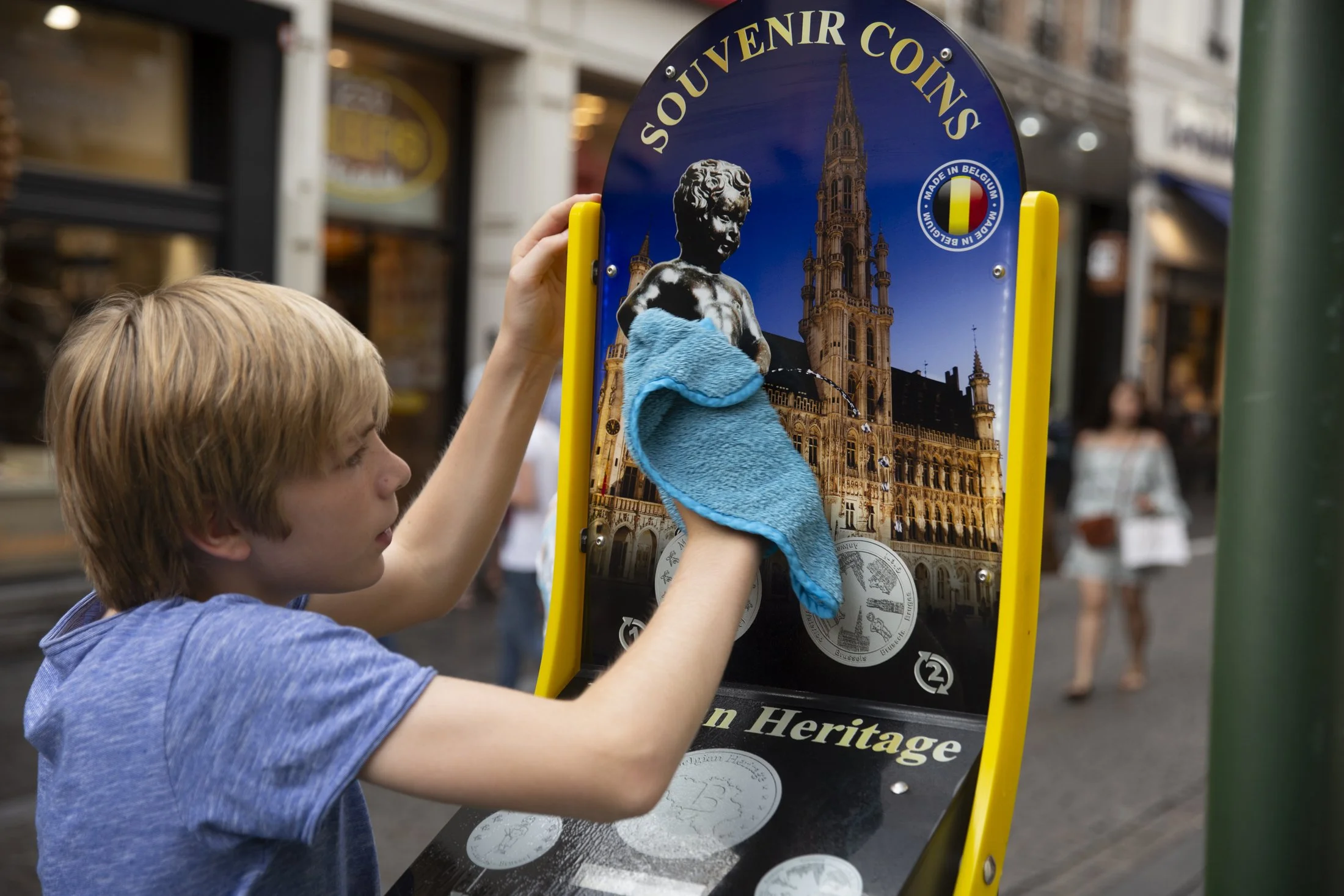 SHOW MUST GO ON_50.jpg