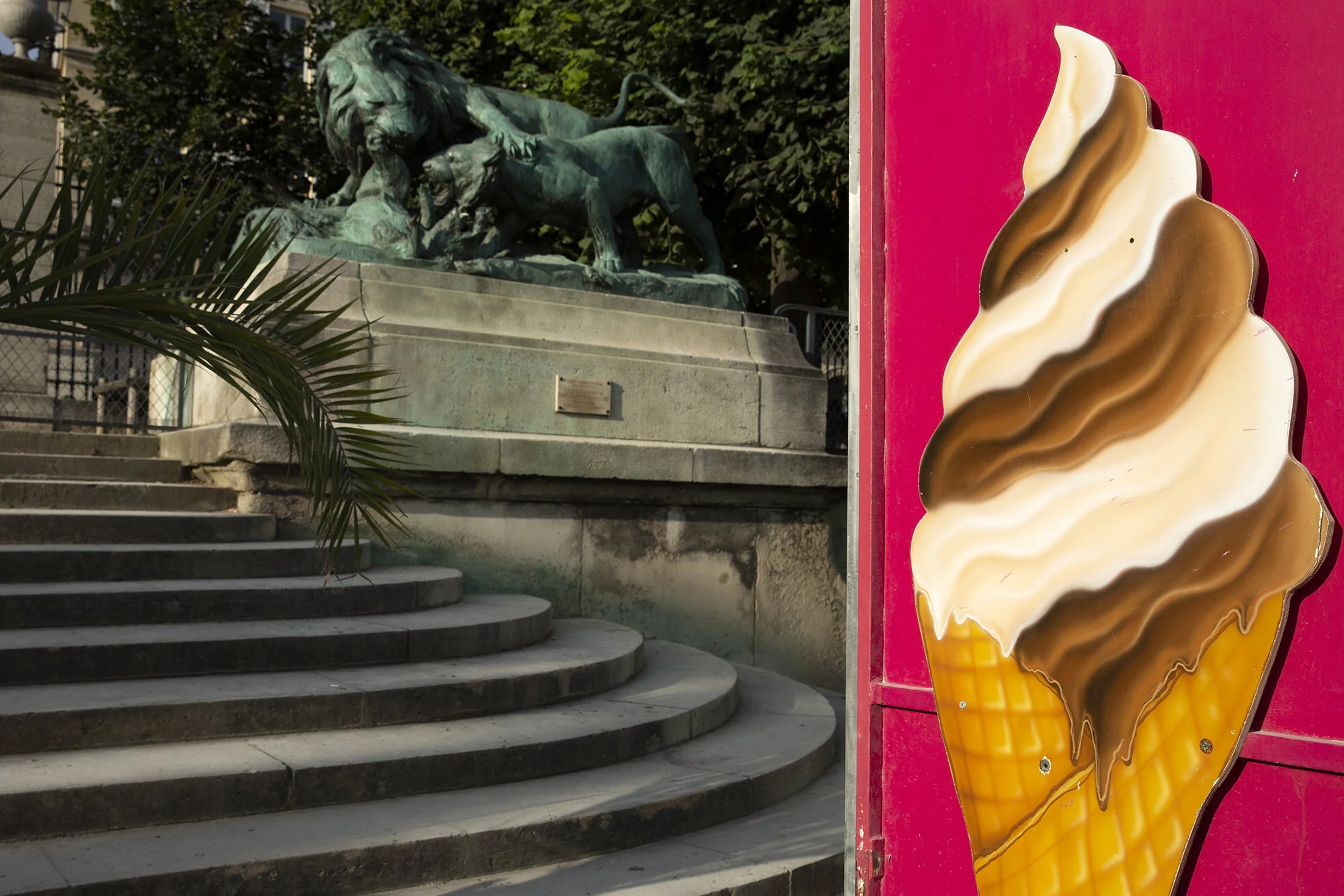 SHOW MUST GO ON_34.jpg