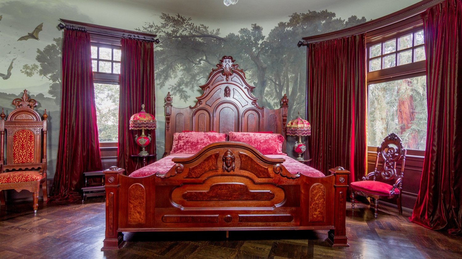 KatVonDMasterBedroom.jpg