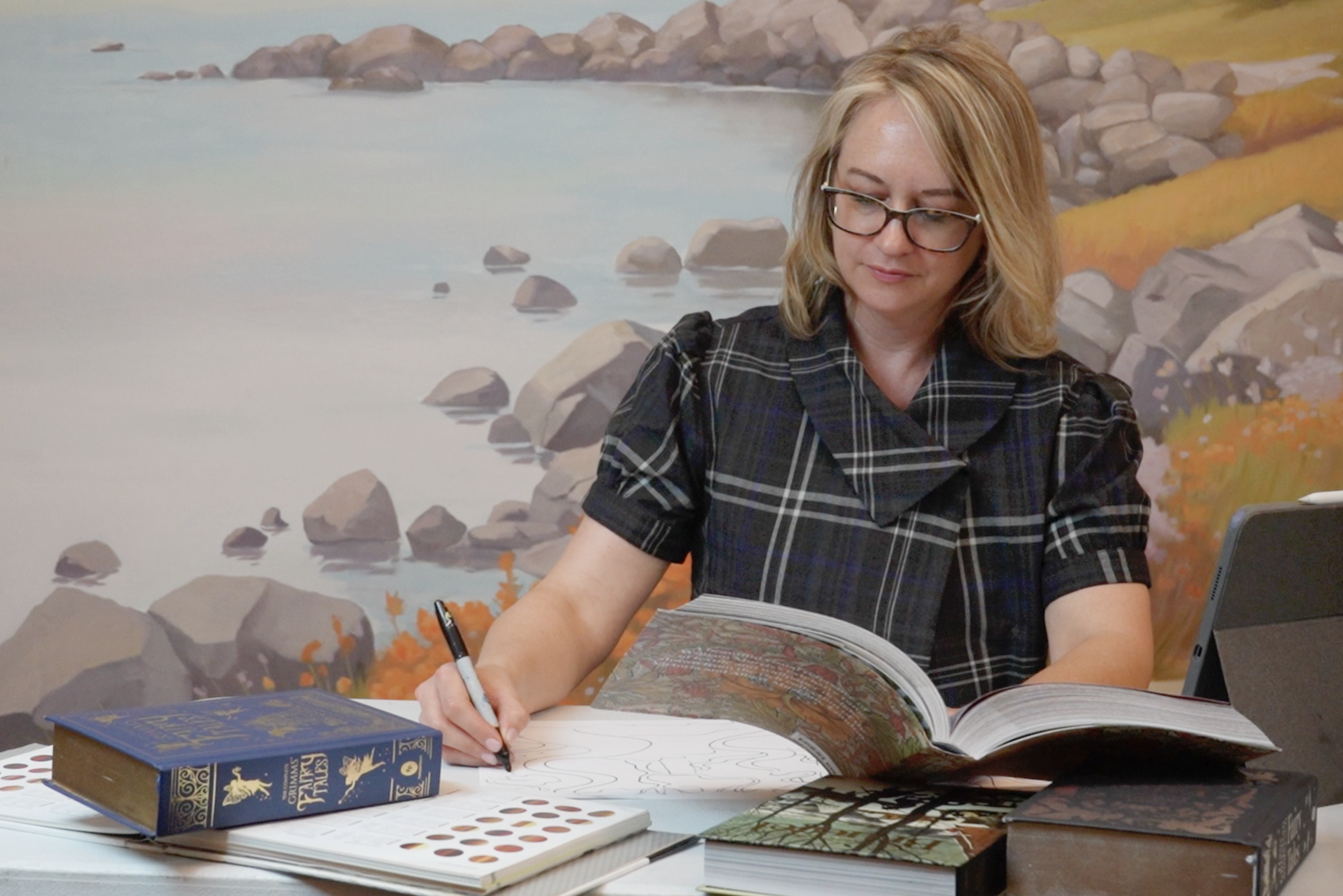 From Blank Room to Masterpiece: Finding Inspiration for Custom Wall Art