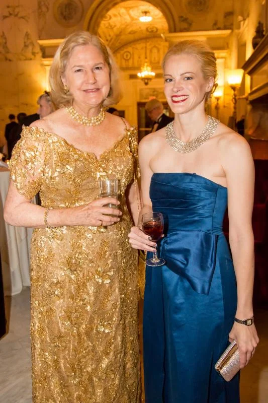 anniewatt_40787-Sara Hunter Hudson, Laurie Consoli.jpg