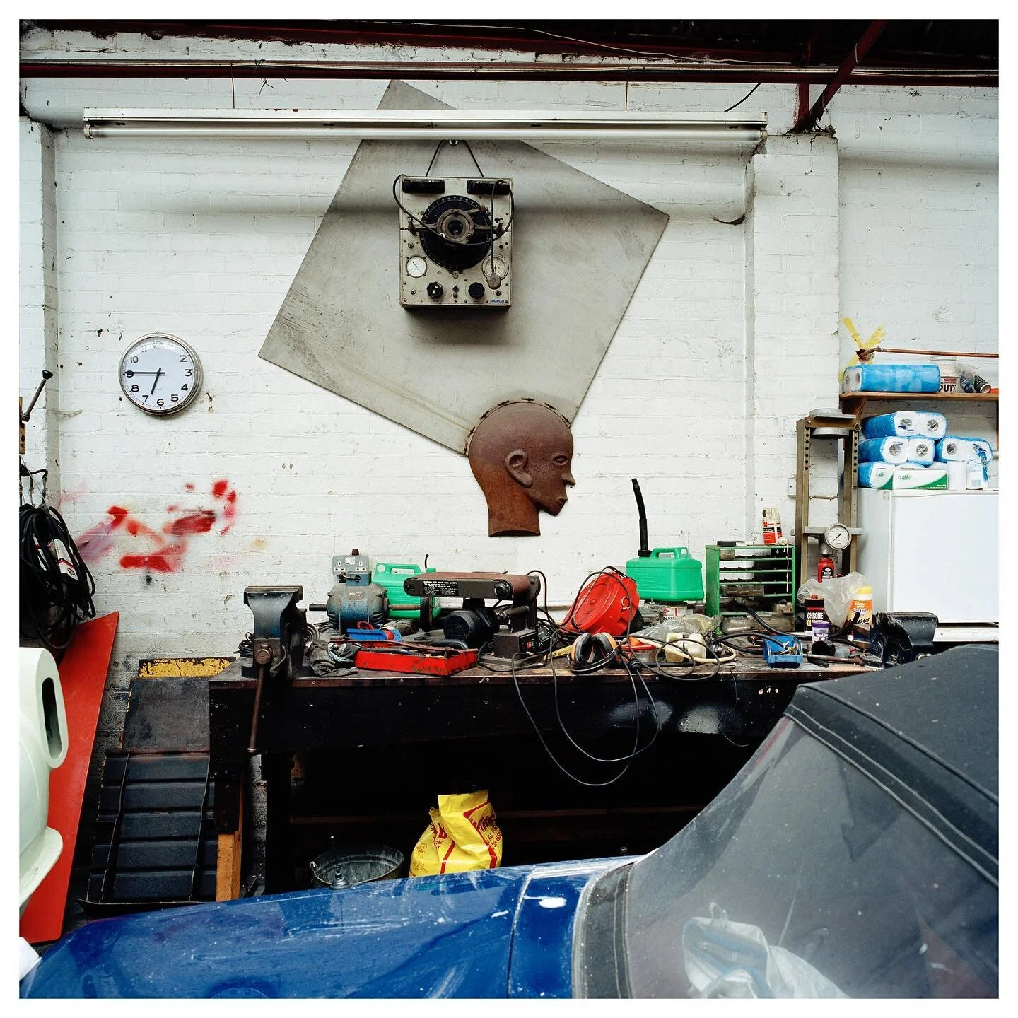 One Scan A Day

Thorogood Garage, Brixton, 2007. At one point in time there was an amazing garage on Acre Lane, that specialised in Alfa Romeo restorations. It was right on the border between Brixton and Clapham.

#OneScanADay
#garage
#alfaromeo
#bri