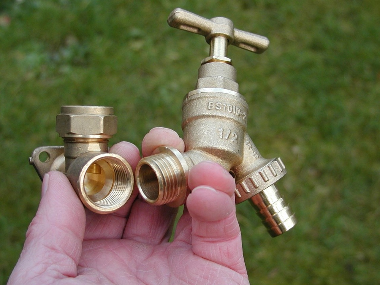 plumbing-1002152_1280.jpg