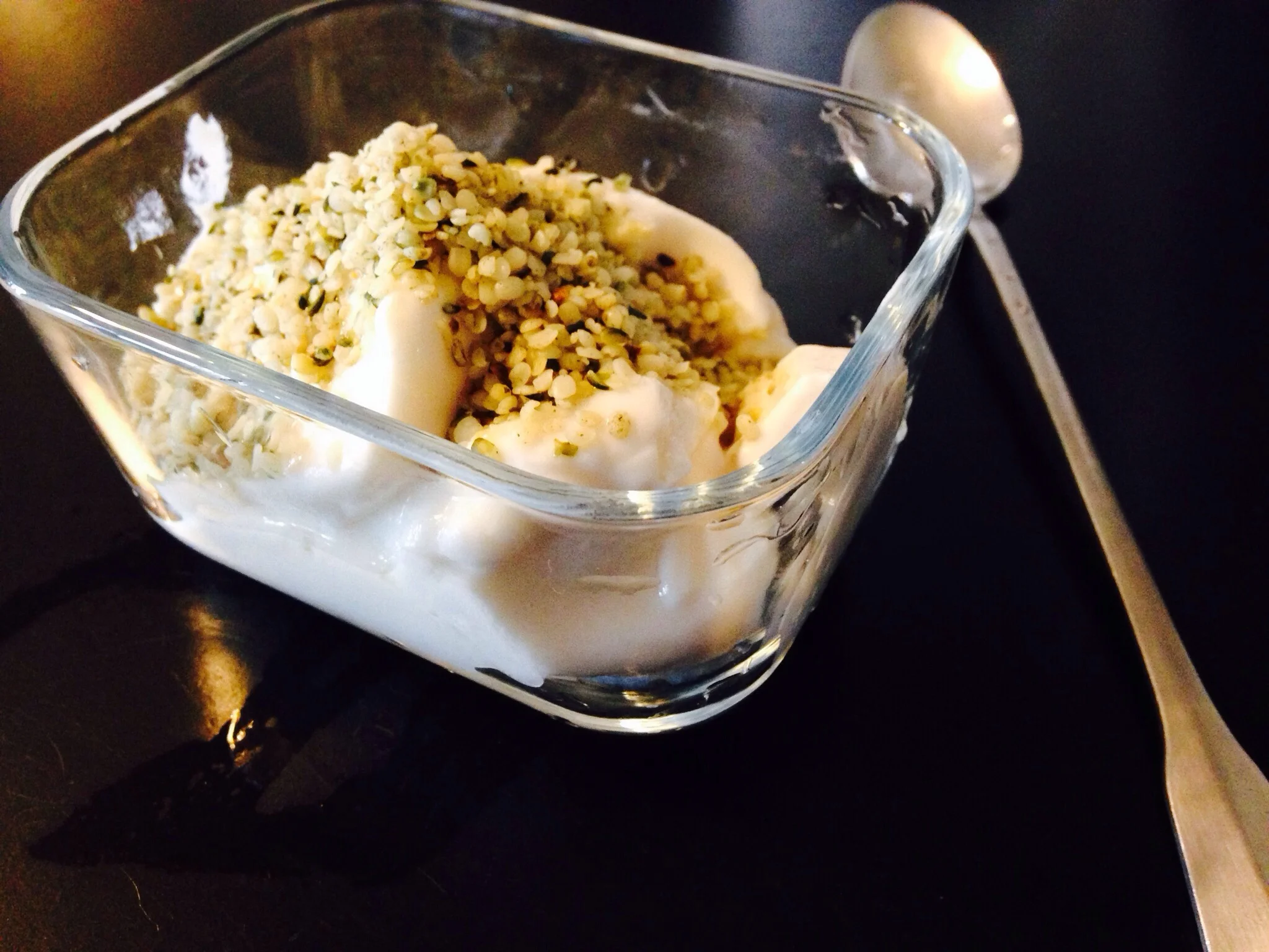 The Benefits of Hemp: A Review of Hemp Hearts