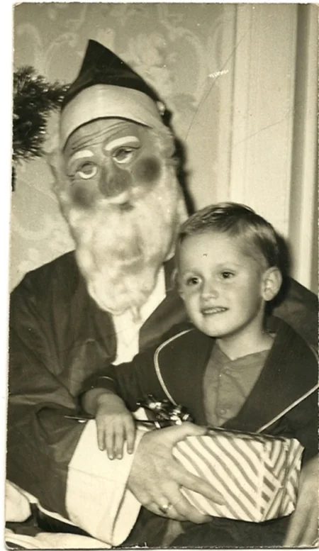 creepysanta11.jpg