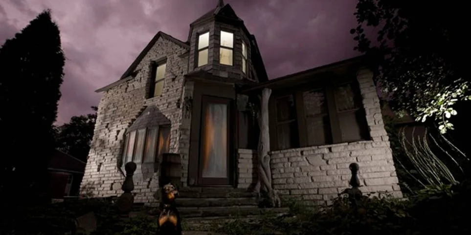 The-Manor-Master-Chamber-1.jpg