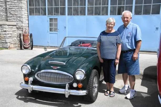 Ron & Nancy's Austin Healey BJ8