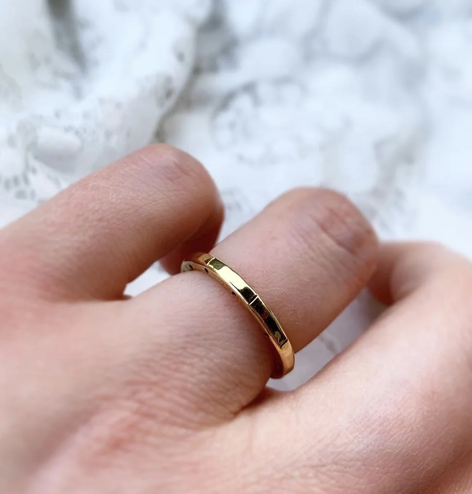 Gold Wedding Band 01[2].jpg