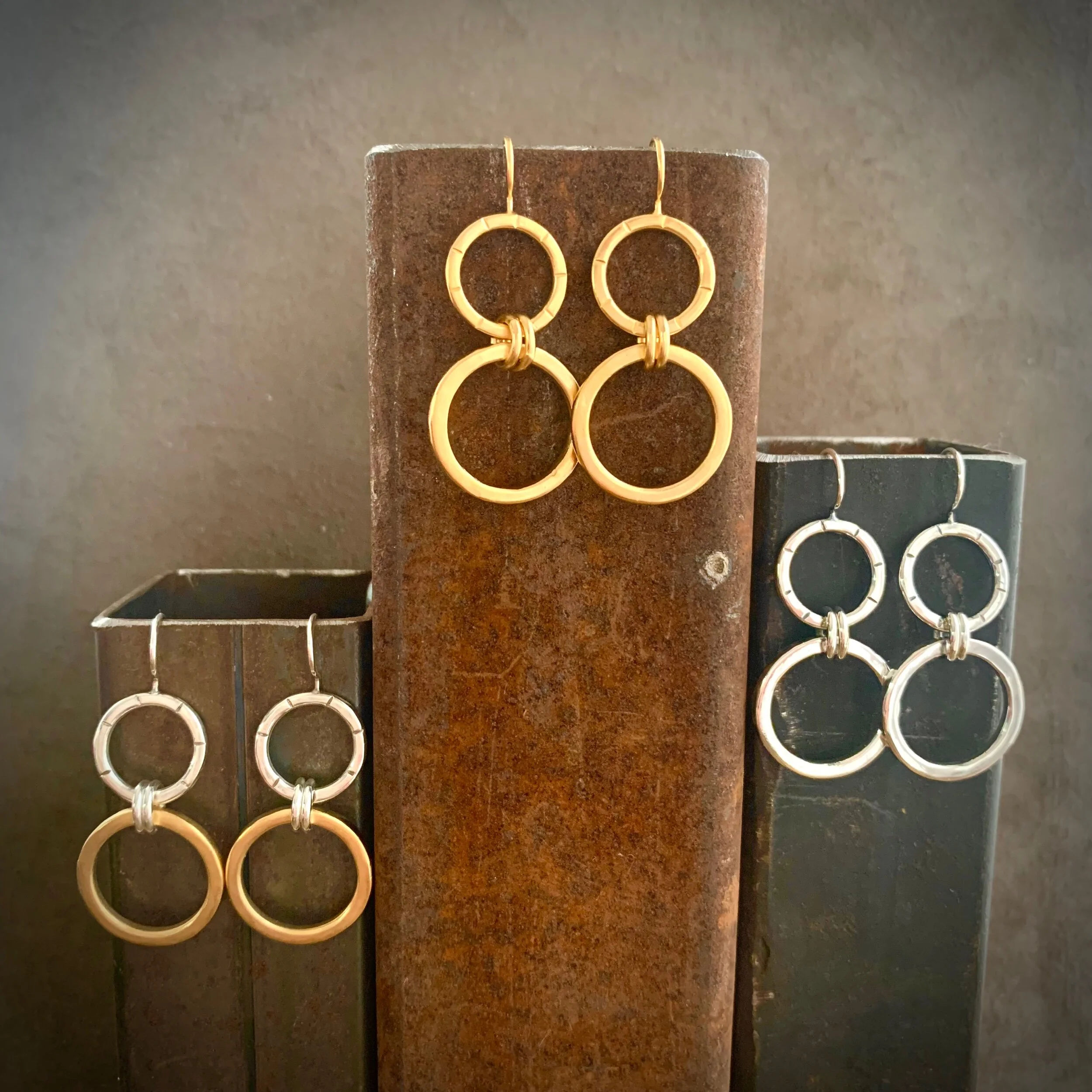 6E3A73BC-5625-4607-B4BC-5D63008052FD