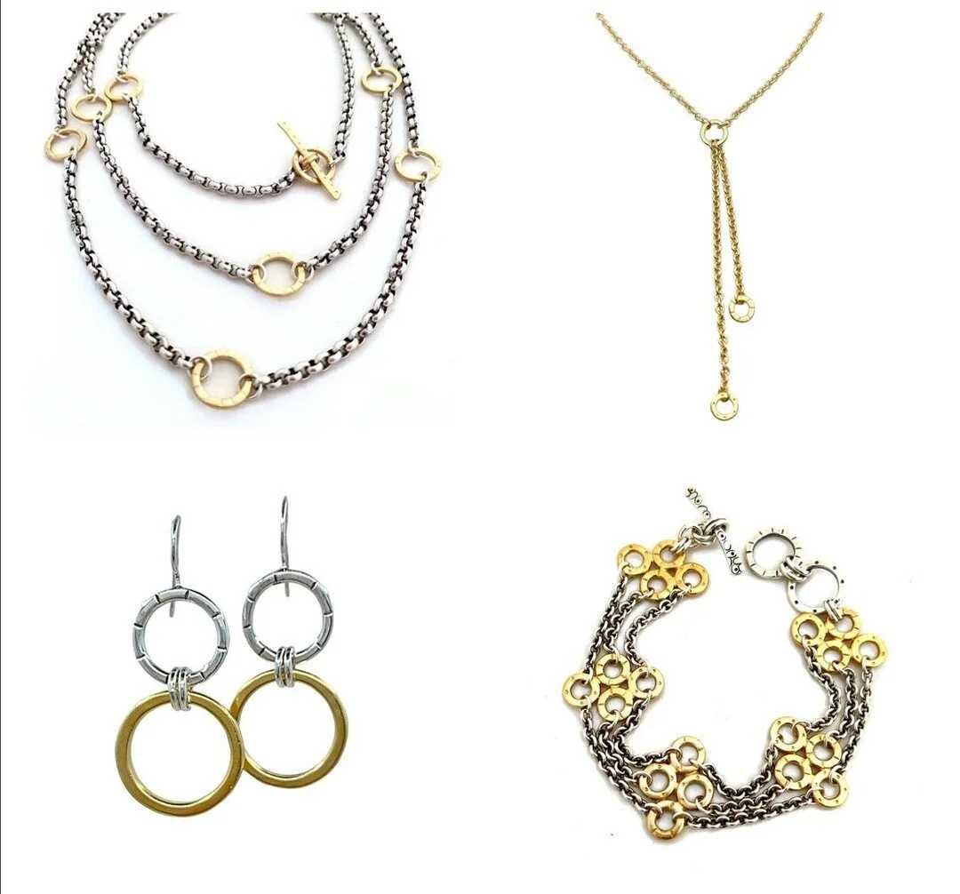 Holiday Pop up 💎 See you Saturday at Chicago Truborn and enjoy West Town's Sip and Shop event!
Come play with all of my new One of a Kind's and new versions of my classics in vermeil and mixed metals.
#jodiraedesigns #handcraftedjewelry #shopsmall #