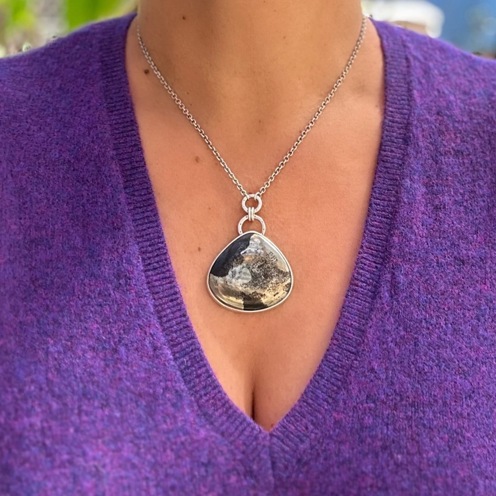 E187B083-F636-456C-9E98-F66DB5BABB11