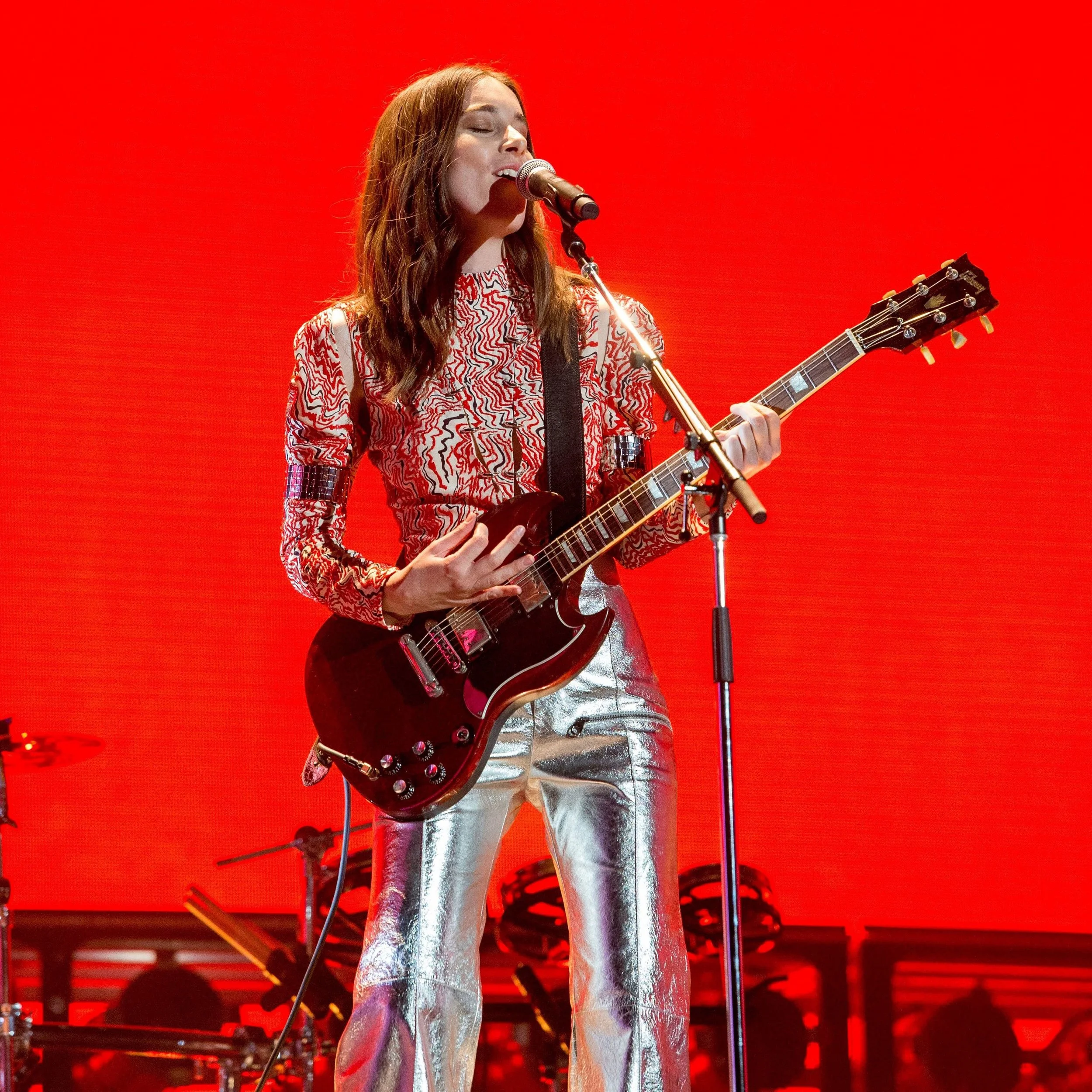 00-promo-haim-coachella-danielle.jpg