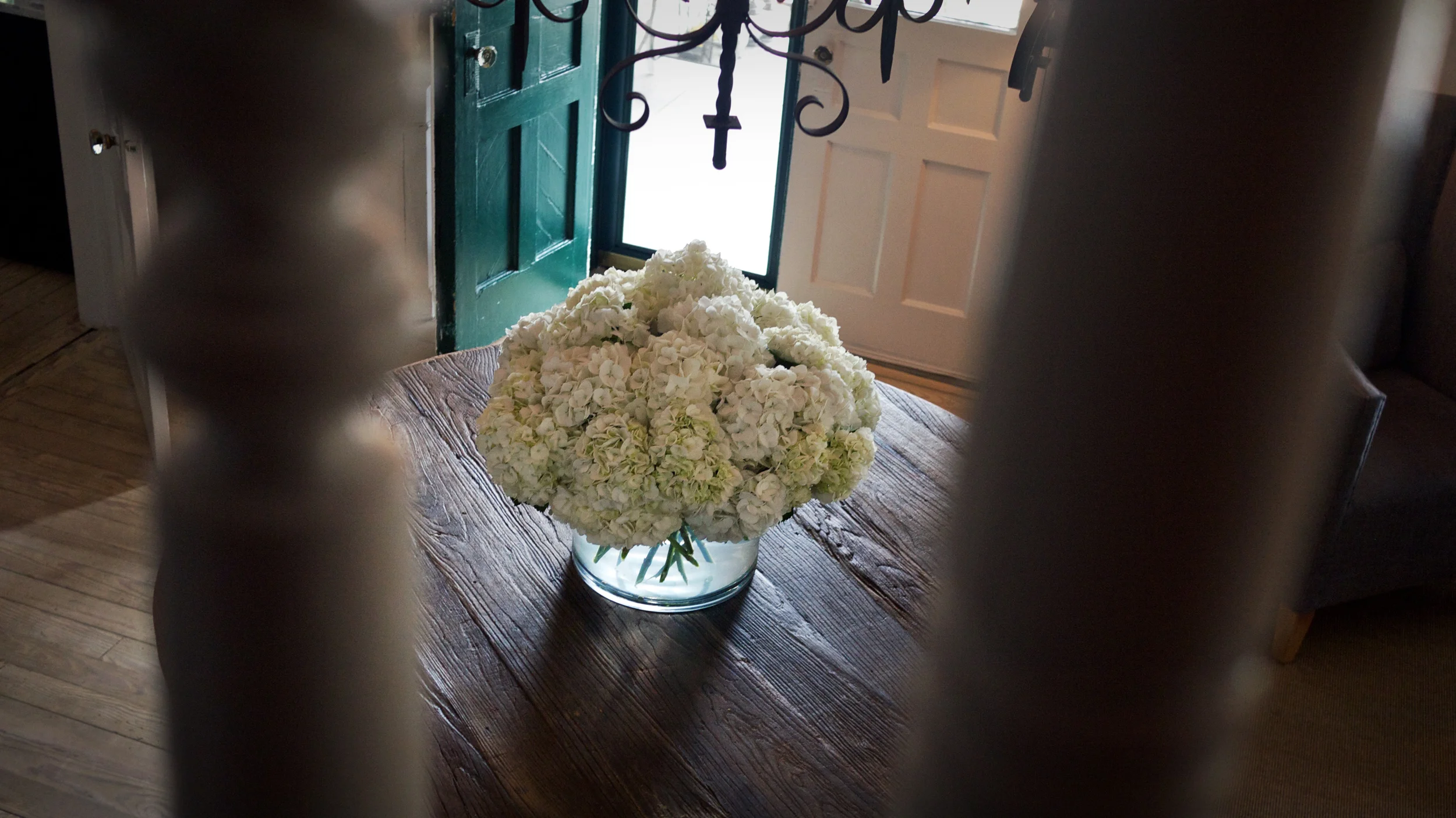 Chequit Inn: (CHEE-kwit) Beach Chic