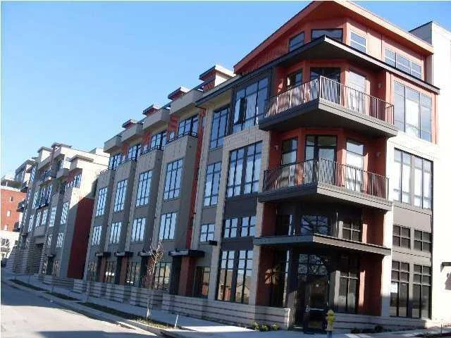 129 Walnut St #414