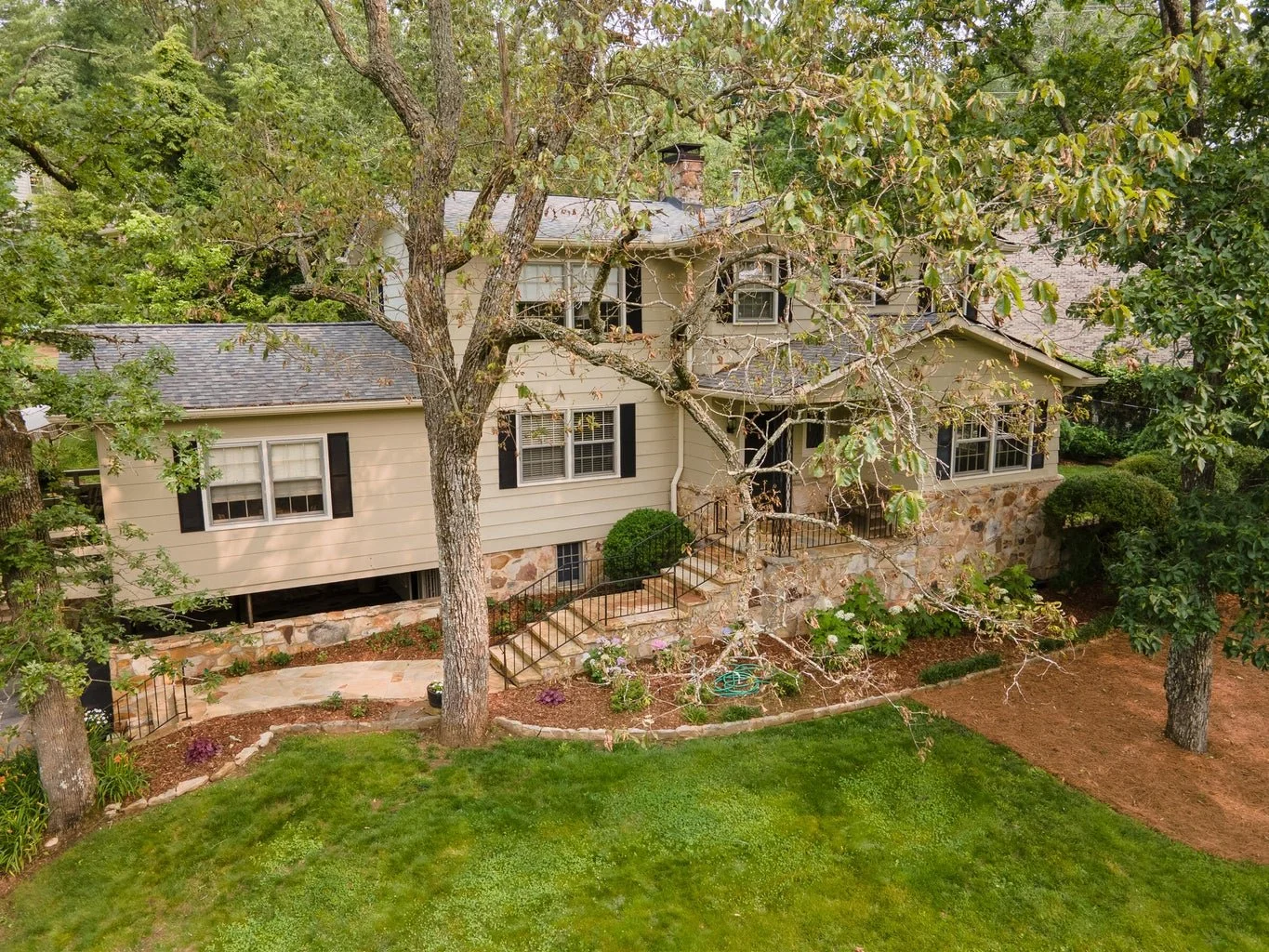 504 Fleetwood Dr