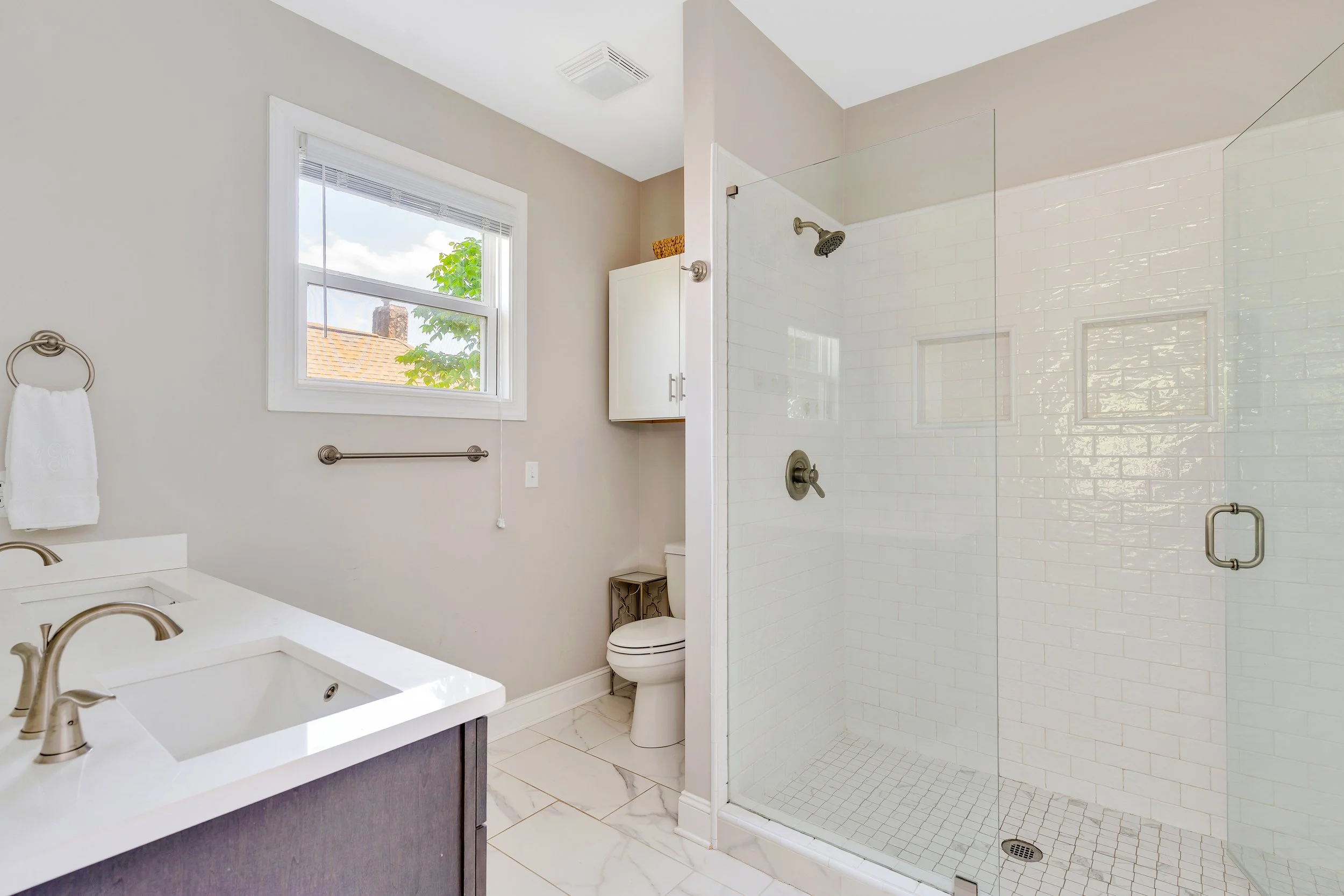 1721-W-39th-St-High-Res-Photos-51.jpg