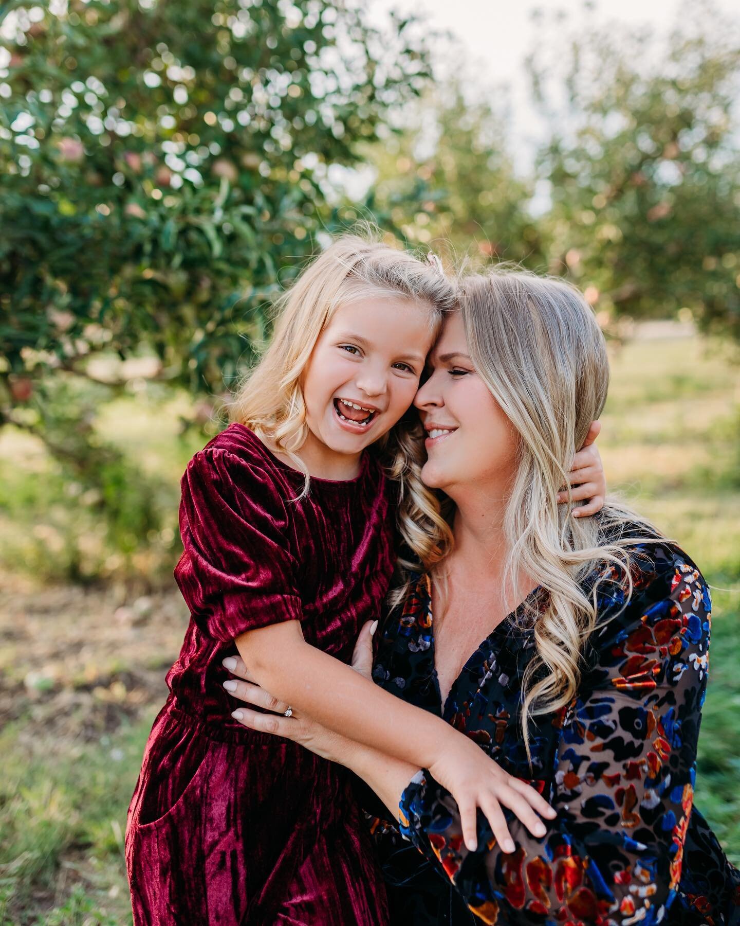 Great start to our apple orchard mini sessions tonight.

I am such a sucker for a good Mom and daughter shot. Especially when they&rsquo;re rocking velvet. 😍