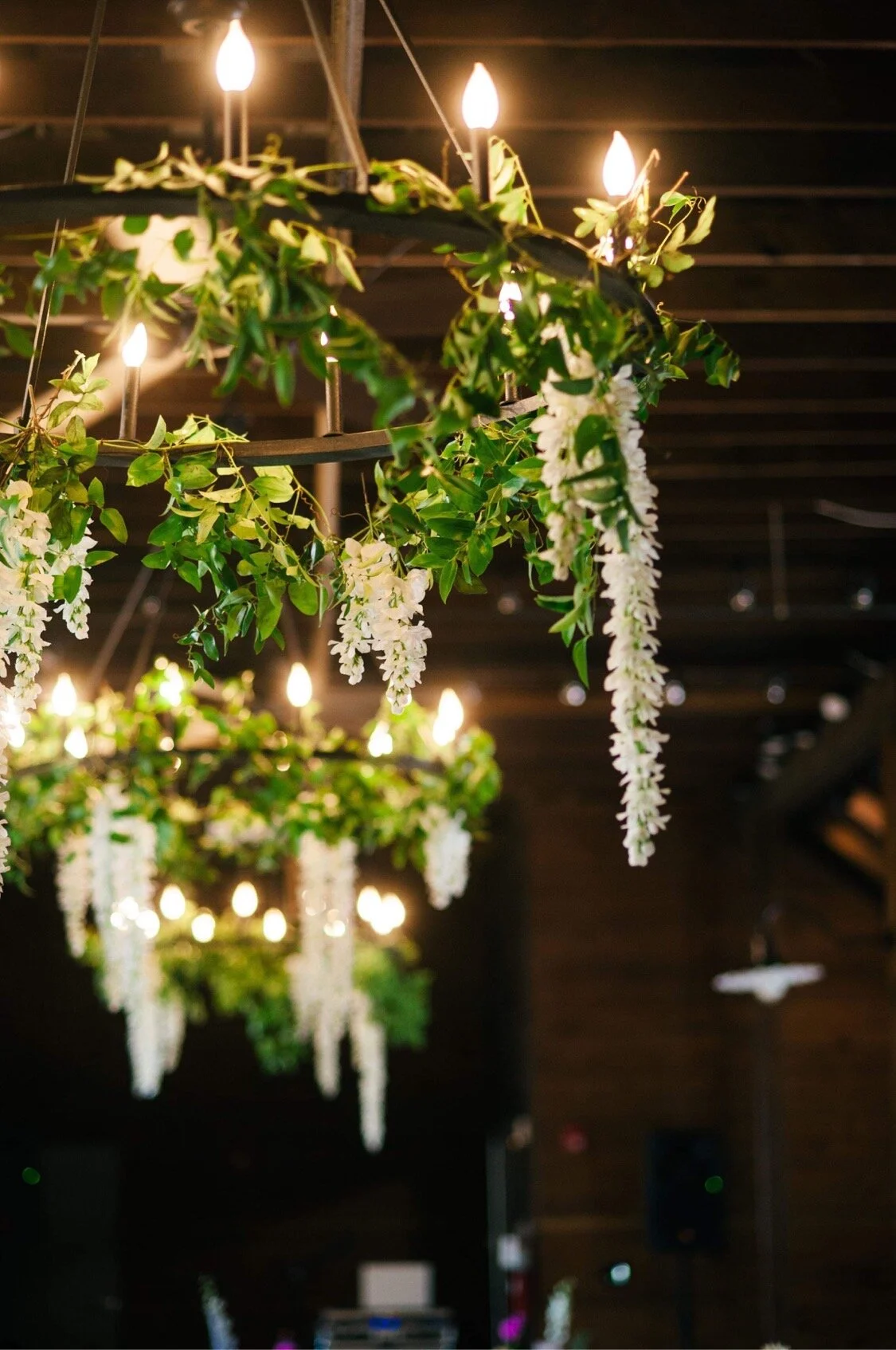 REAL WEDDING Megan + Jaime, Mariemont Barn, Mariemont, Cincinnati Eve Floral Co.