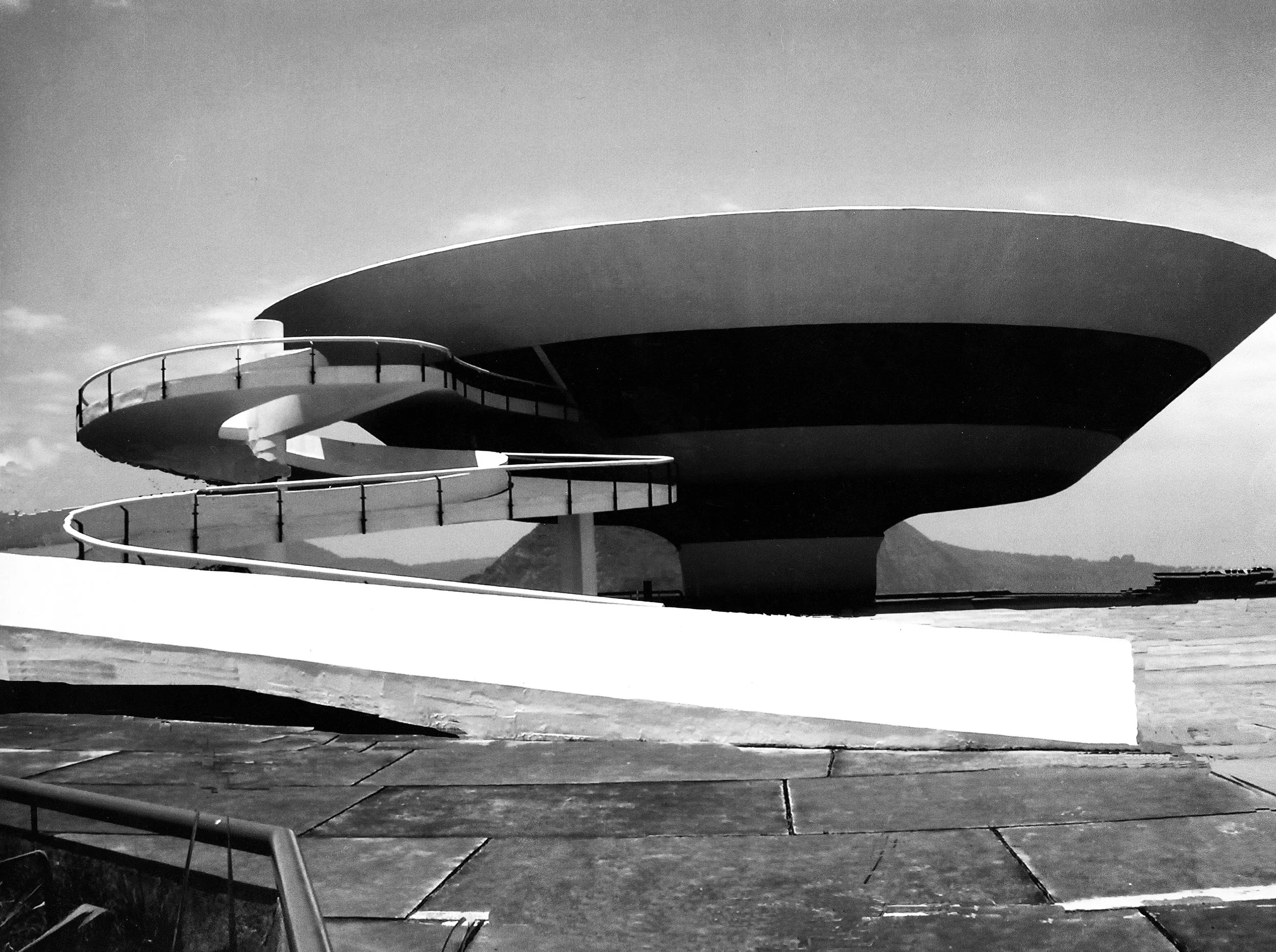 museu de niteroi.jpg